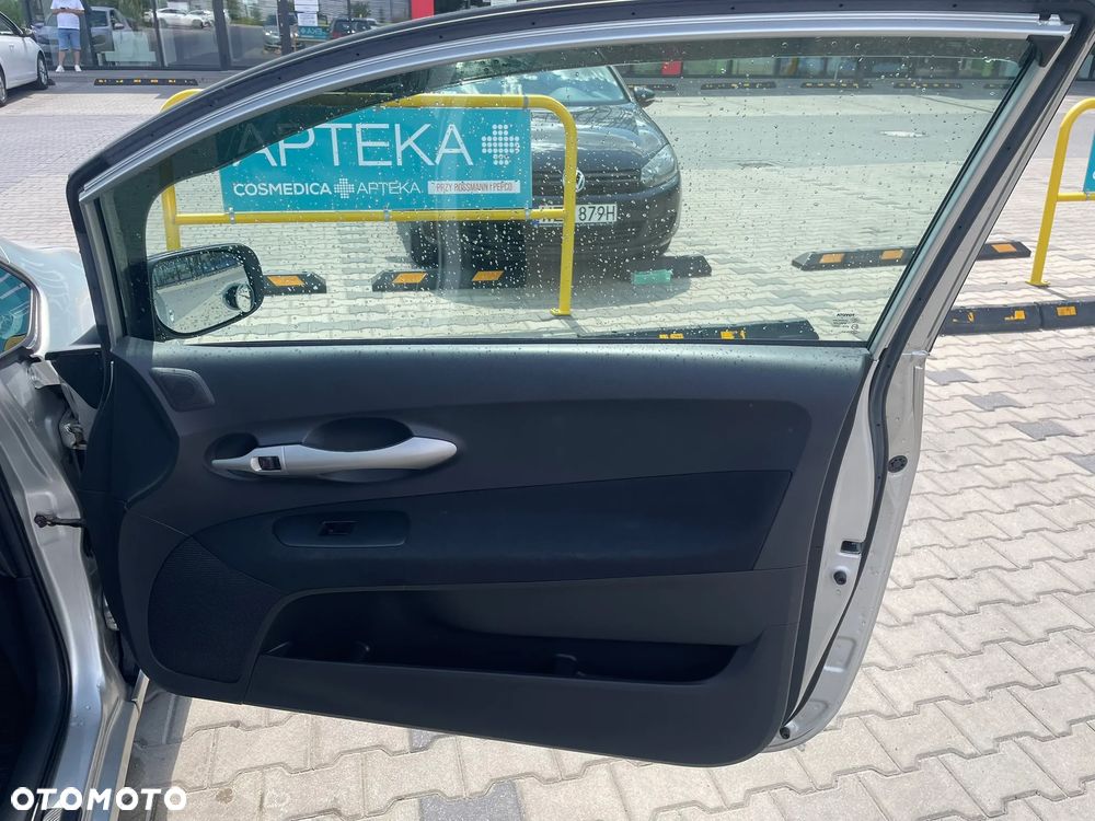Toyota Auris 1.6 VVT-i Sol - 20