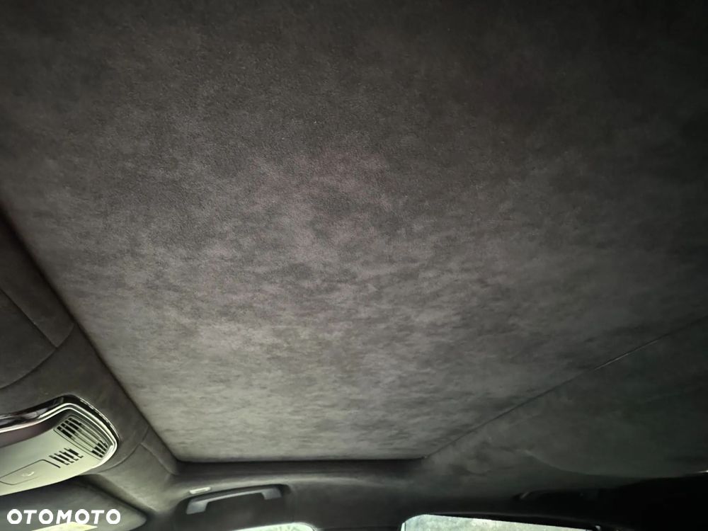 BMW Seria 7 750i xDrive - 11