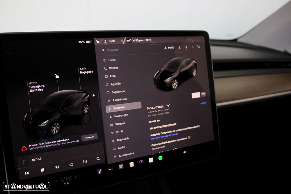 Tesla Model Y - 15