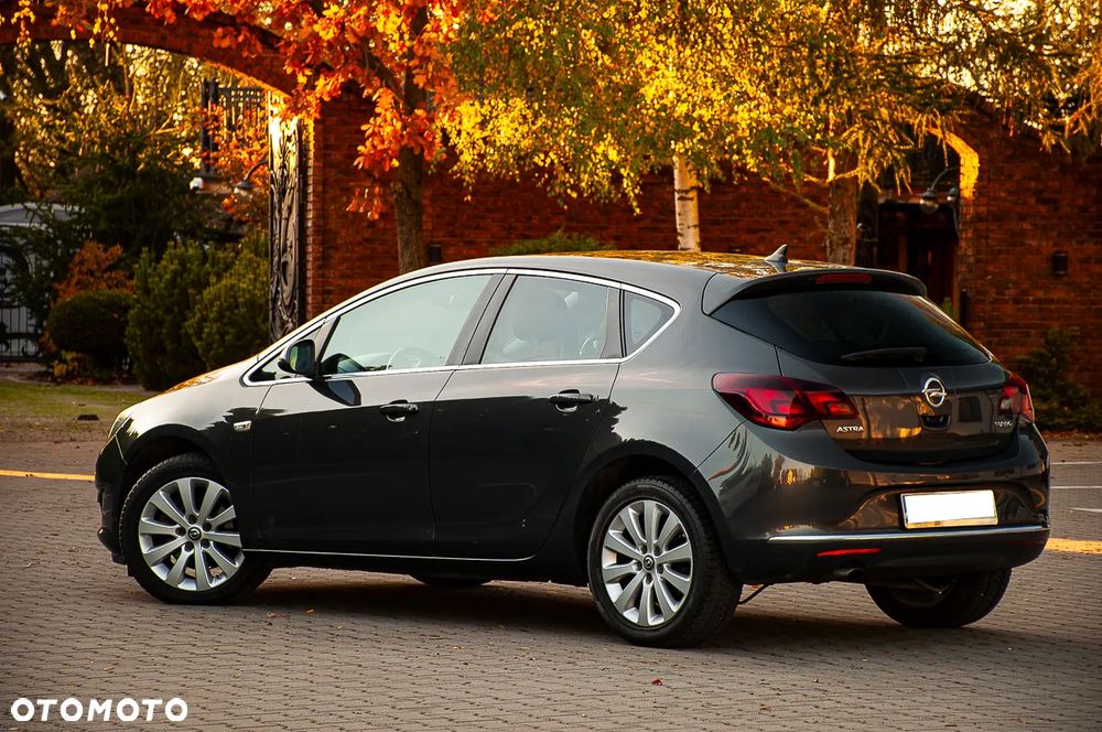 Opel Astra 1.6 ECOTEC DI Turbo ecoFLEX Start/Stop Exklusiv - 16