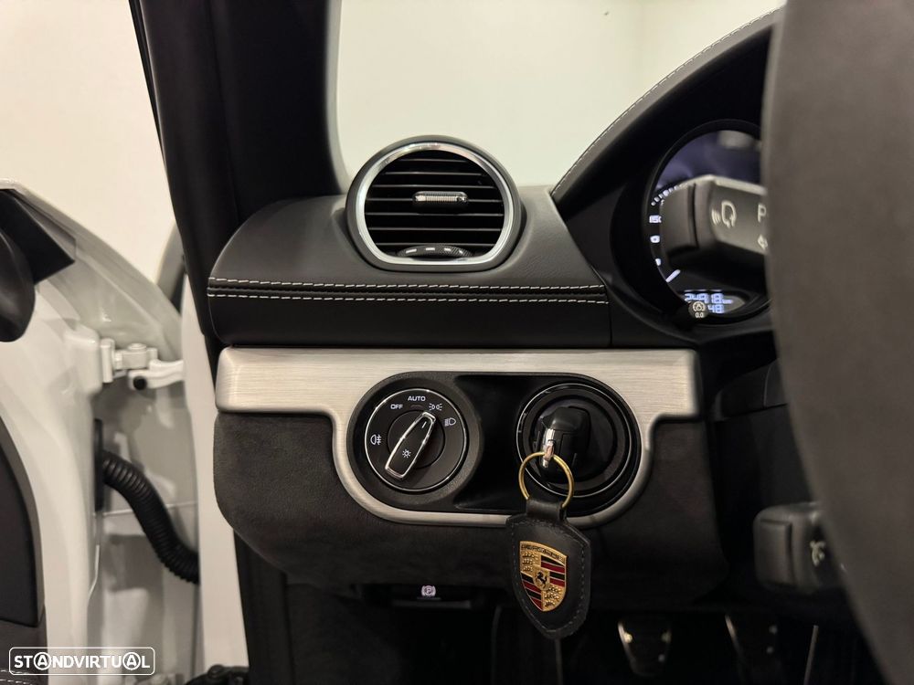 Porsche 718 Spyder Standard - 55