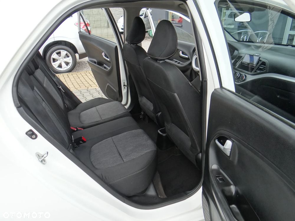 Kia Picanto 1.0 Dream Team Edition - 36