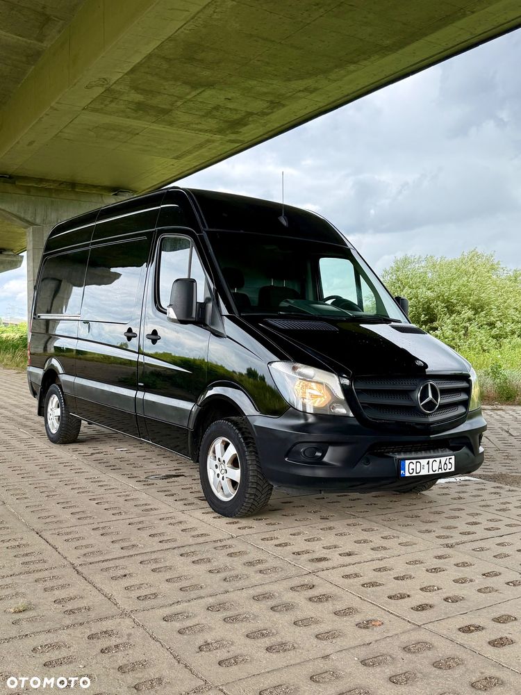 Mercedes-Benz Sprinter - 16