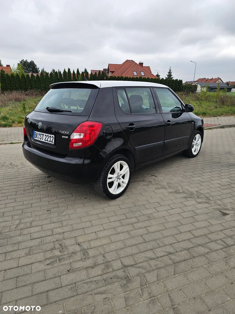Skoda Fabia 1.2 HTP Cool Colour Edition - 6