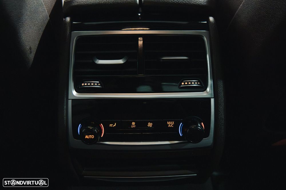 BMW 730 d Pack M - 8