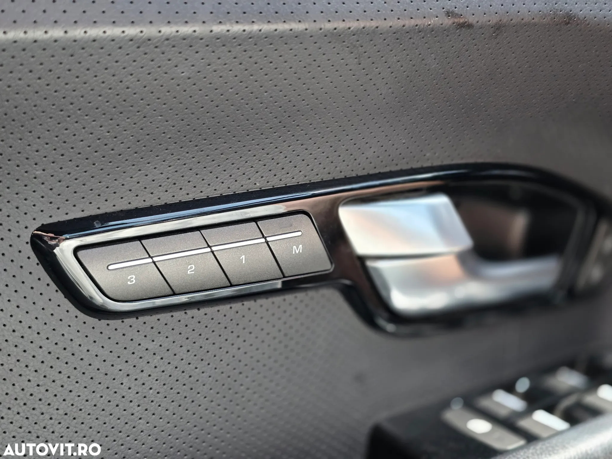 Land Rover Range Rover Evoque - 17