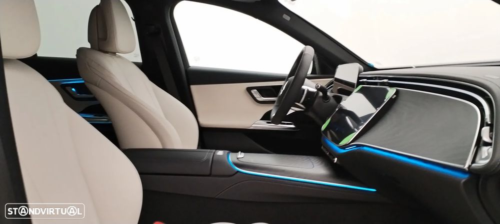 Mercedes-Benz E 300 Standard - 27