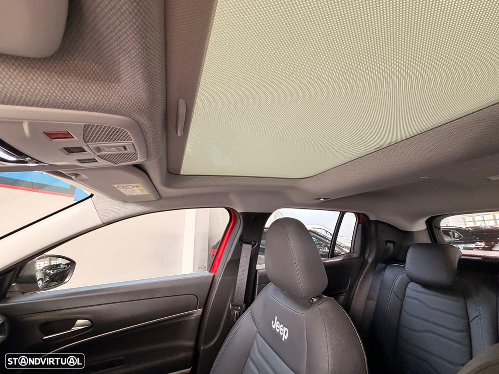 Jeep Avenger 1.2 GSE T3 Altitude - 19