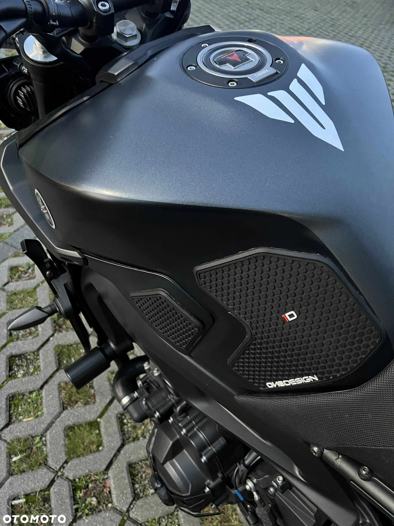 Yamaha MT - 16