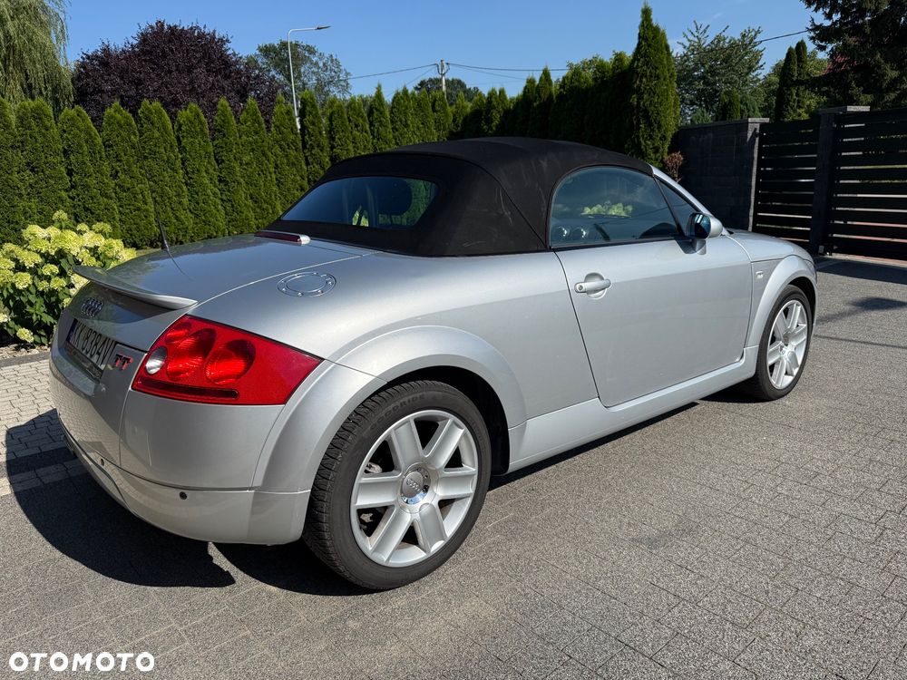 Audi TT Roadster 1.8 T quattro - 12