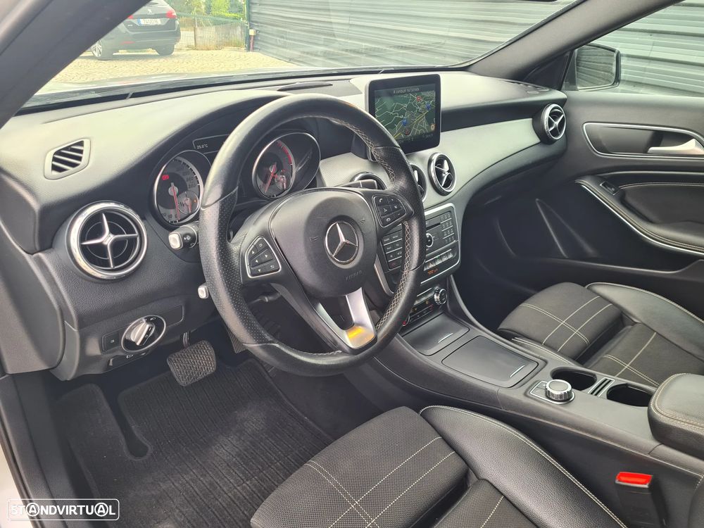Mercedes-Benz GLA 200 CDi Urban Aut. - 14