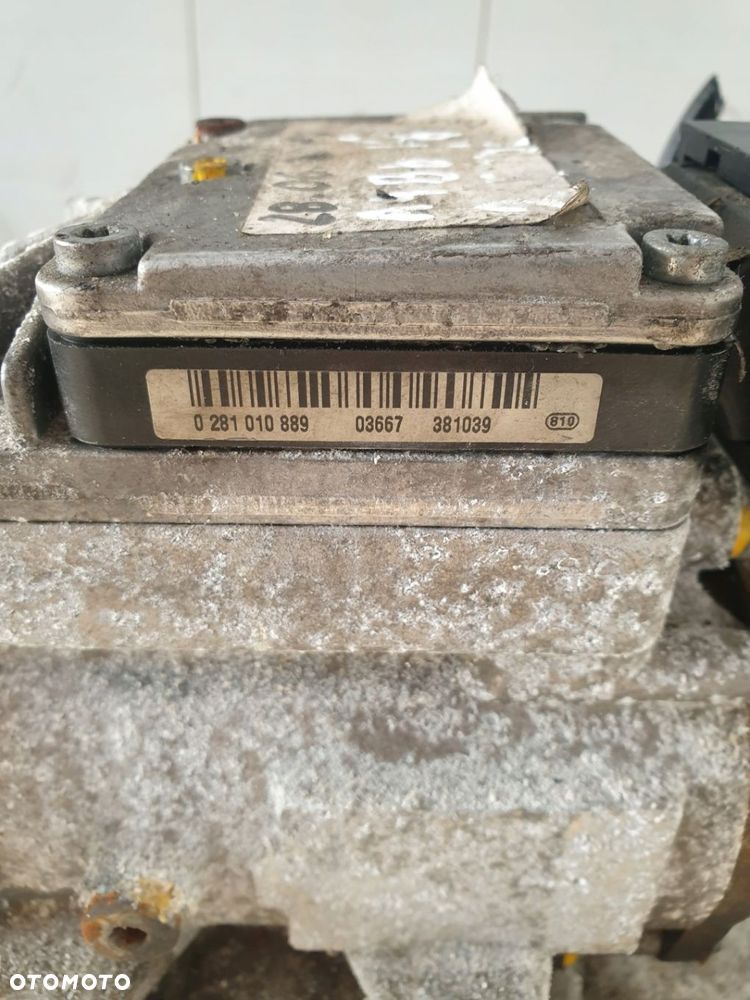 POMPA WTRYSKOWA AUDI A4 B6 2.5 TDI 0281010889 - 4
