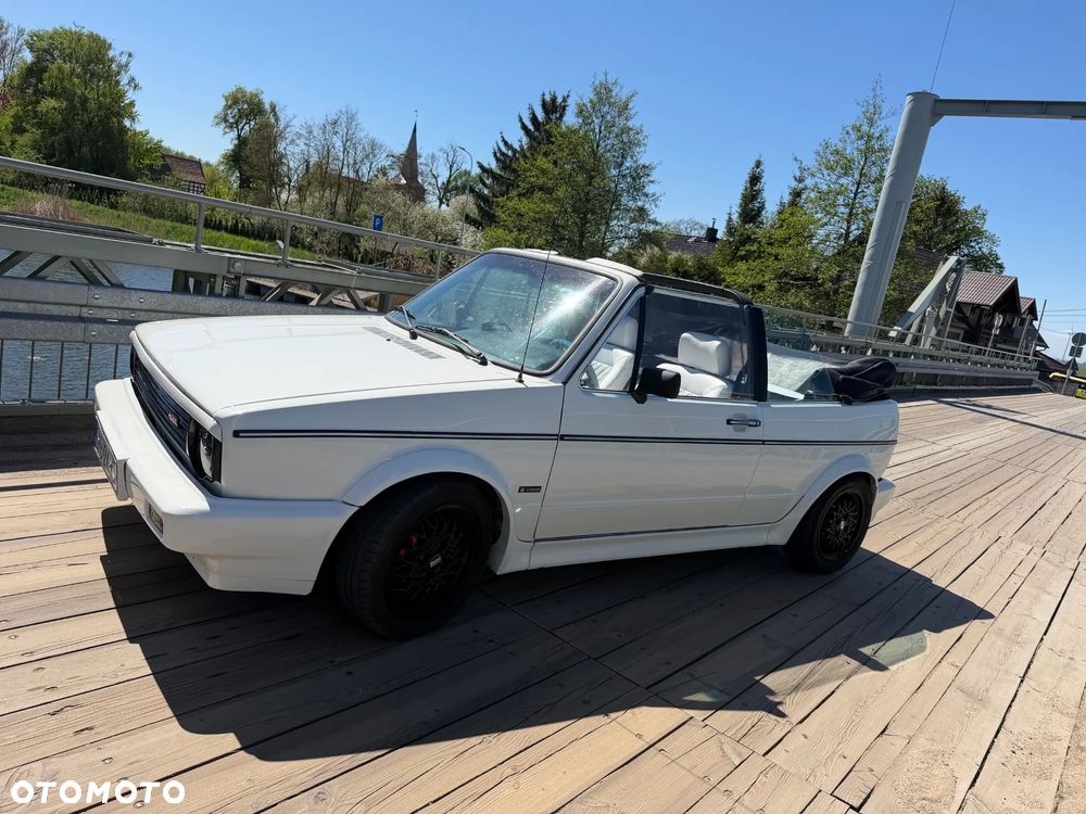 Volkswagen Golf - 16