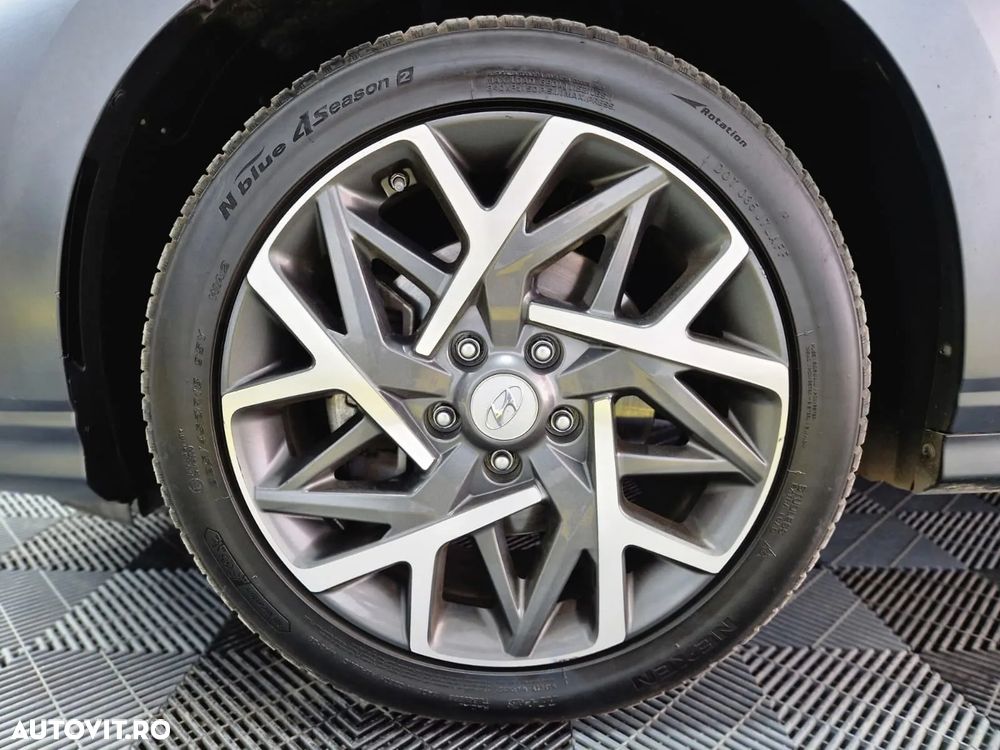 Hyundai KONA 1.6 GDI 141 CP 2WD 6DCT HEV Premium - 33