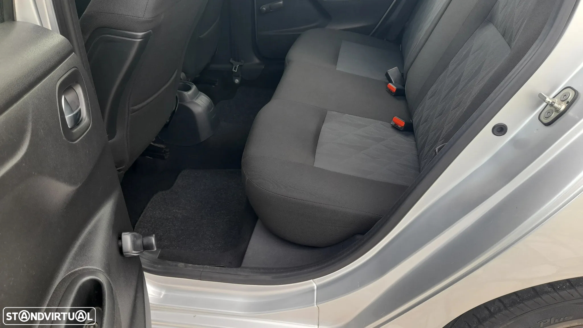 Citroën C-Elysée 1.6 HDi Seduction - 27