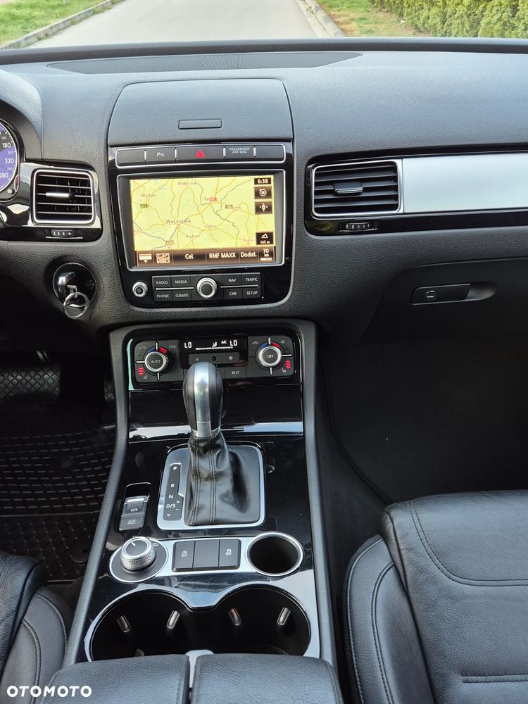 Volkswagen Touareg 3.0 V6 TDI BMT Business Line - 12