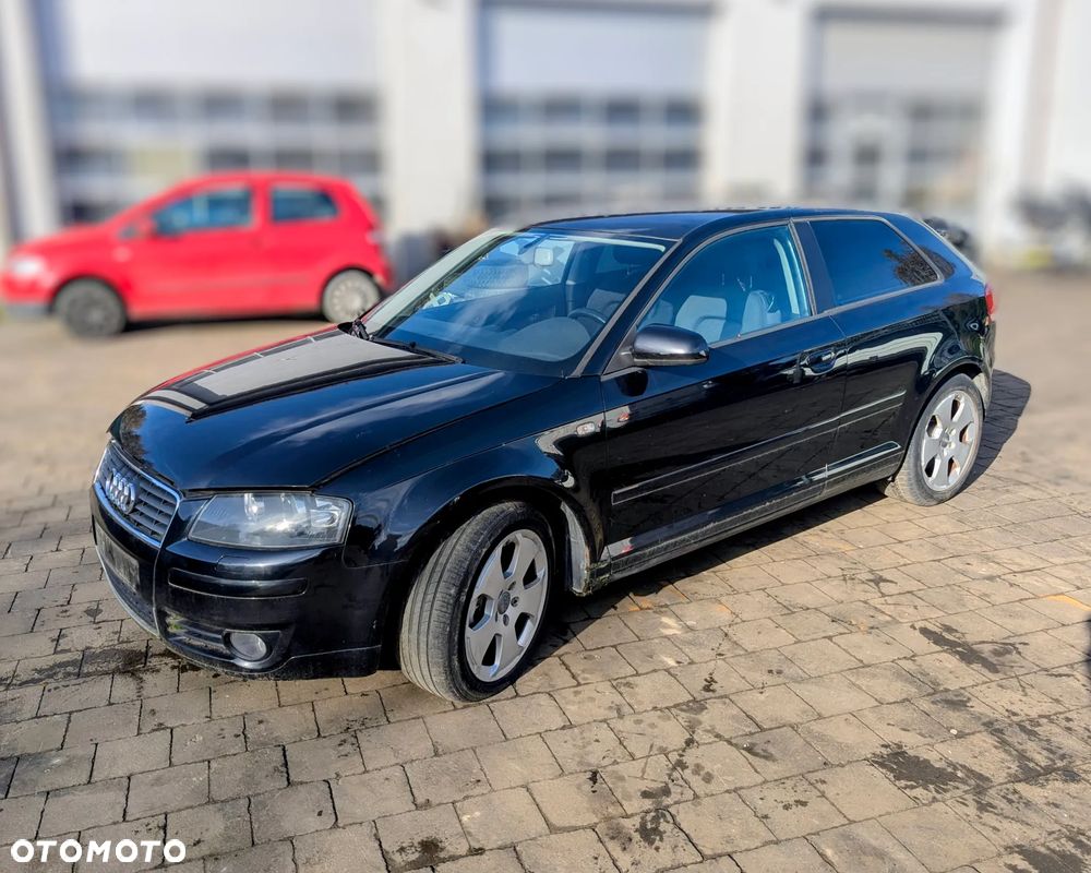 Audi A3 8P 2.0 FSI 2004 4Z4Z na części