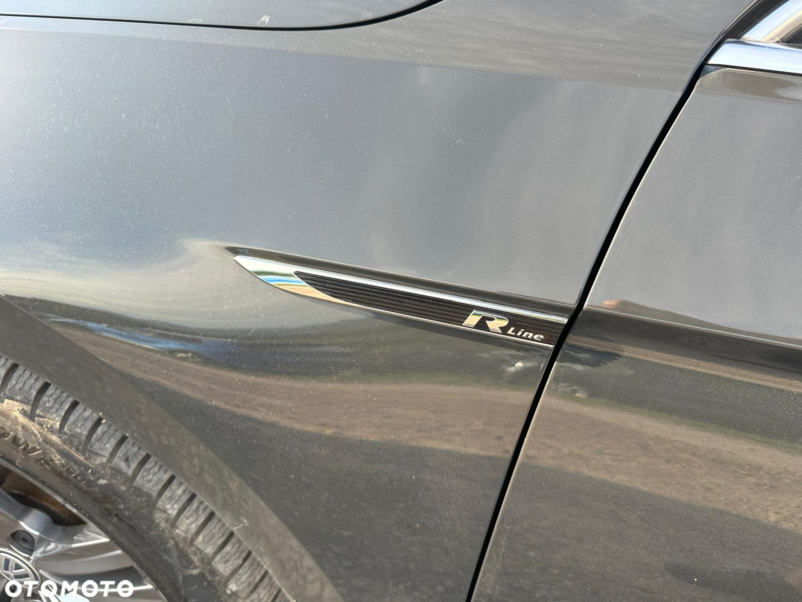Volkswagen Passat Variant 2.0 TDI SCR DSG R-Line - 22