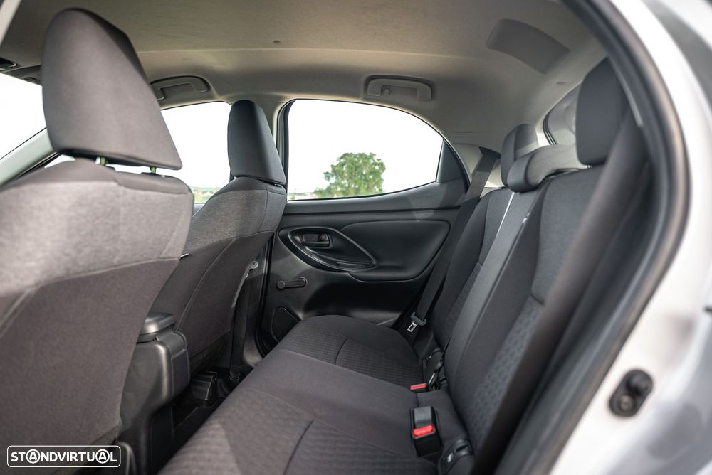 Toyota Yaris - 8