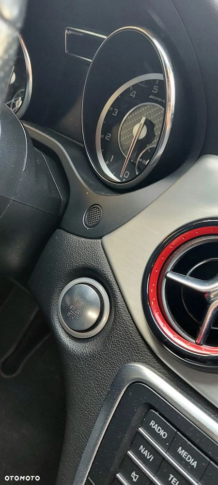 Mercedes-Benz CLA AMG 45 4-Matic - 18
