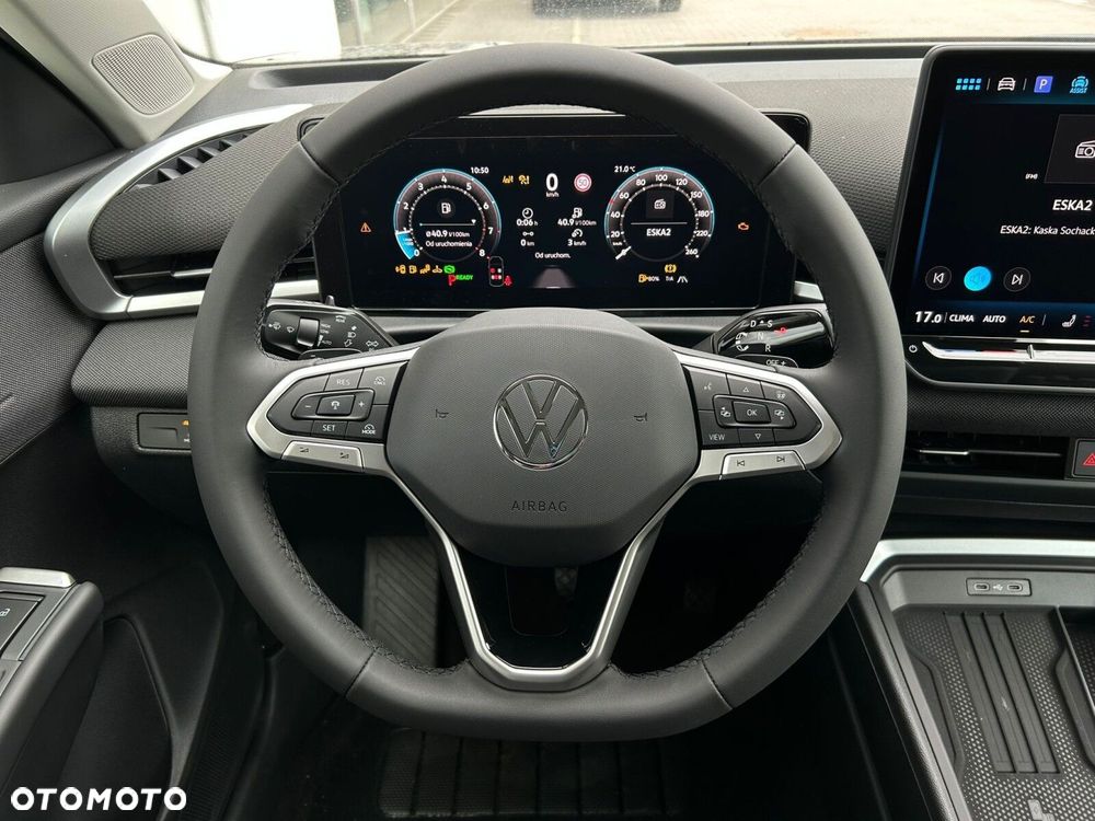 Volkswagen T-Roc - 14