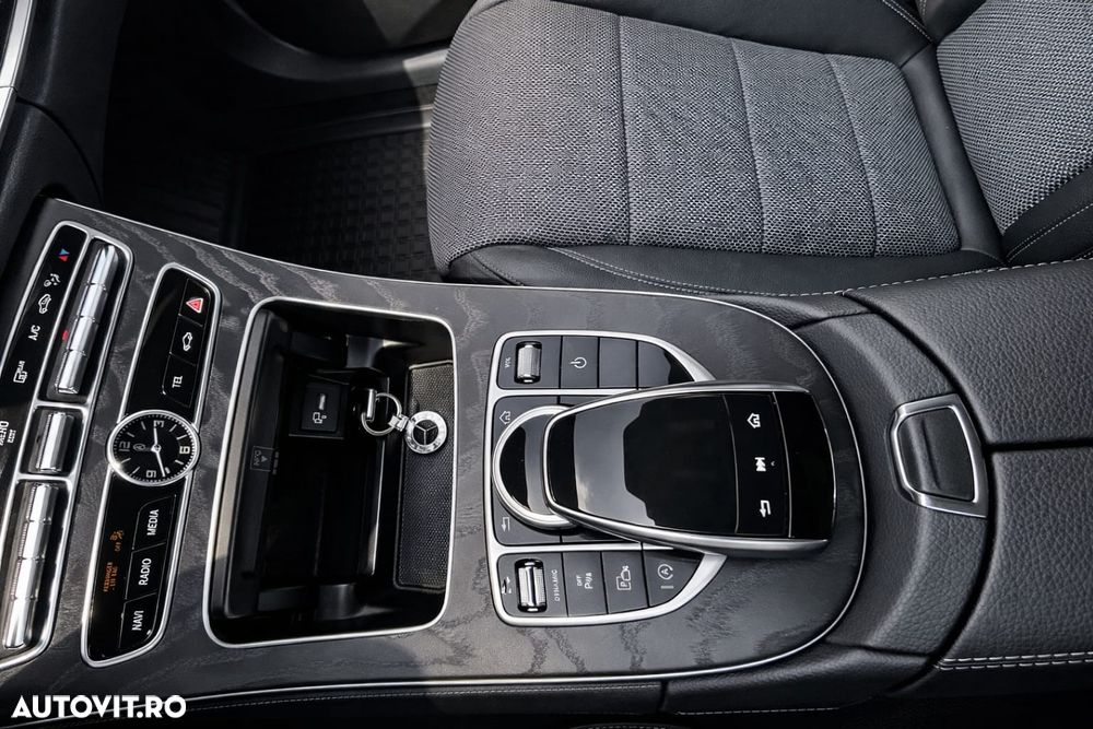 Mercedes-Benz E 220 d 4MATIC 9G-TRONIC Sportstyle Edition - 14