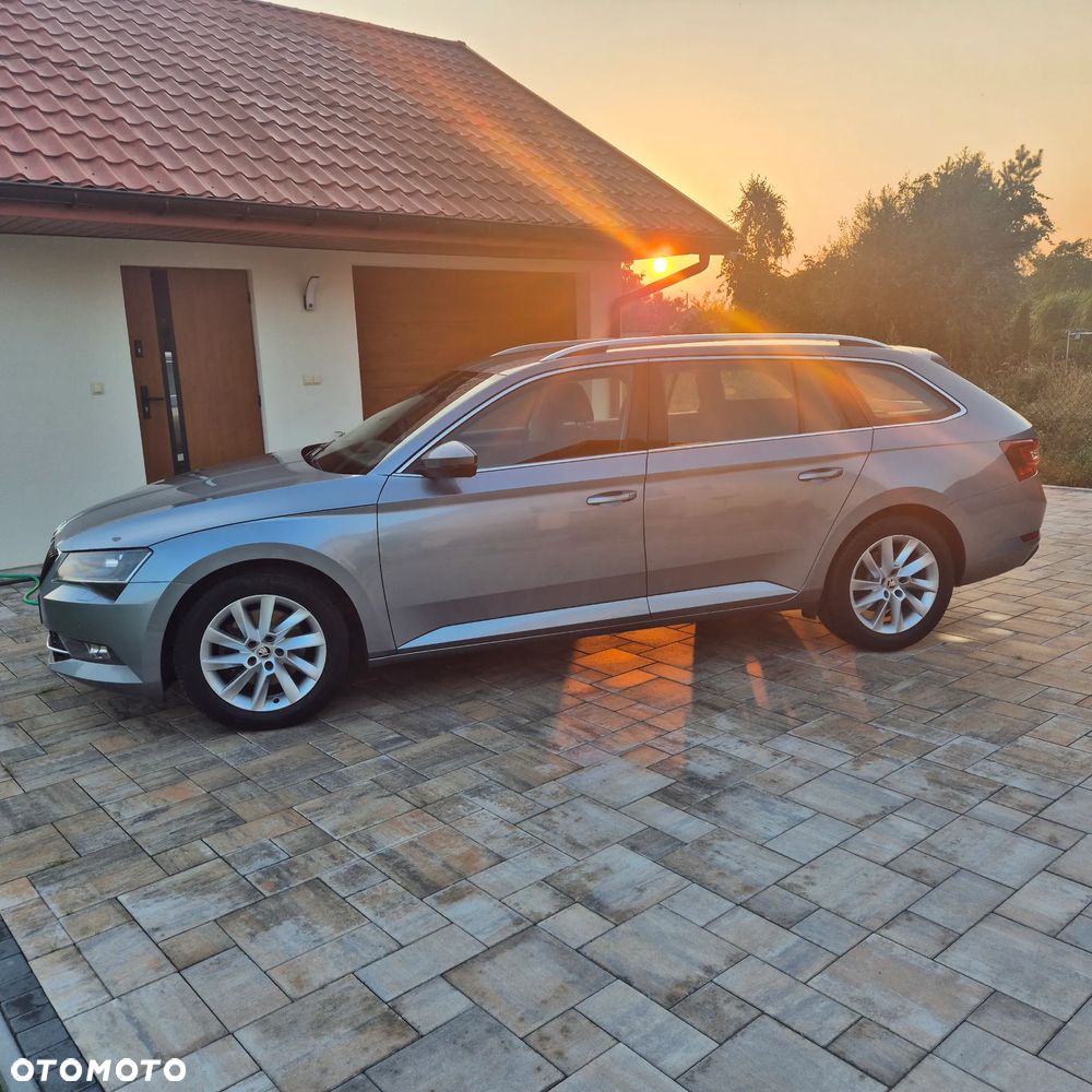 Skoda Superb 2.0 TDI Ambition - 12