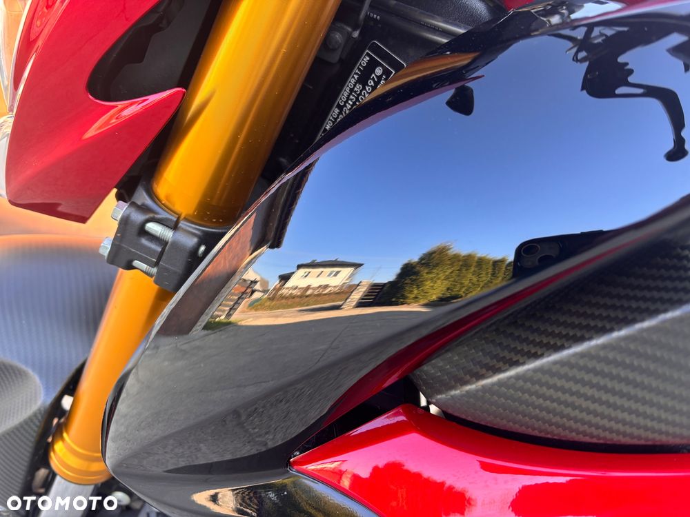 Suzuki GSX 1000 - 22