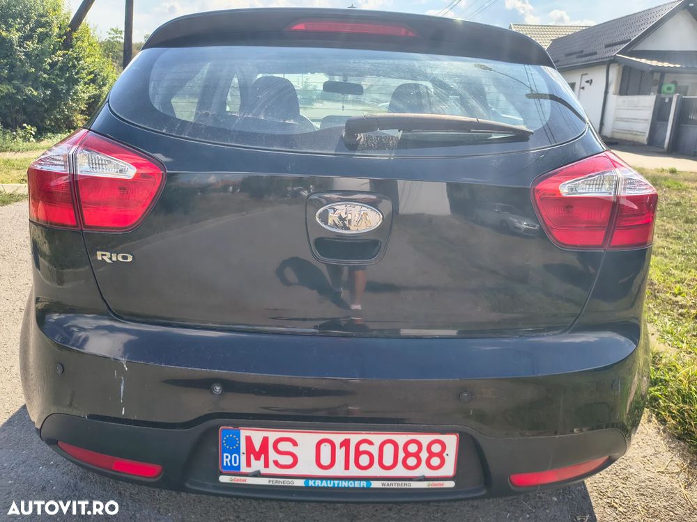 KIA Rio 2011 — imagine 11