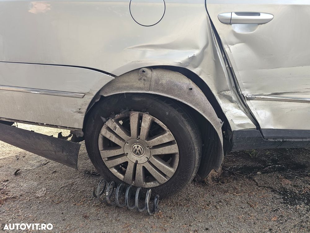 Volkswagen Passat Variant 2.0 TDI DPF DSG Comfortline - 12