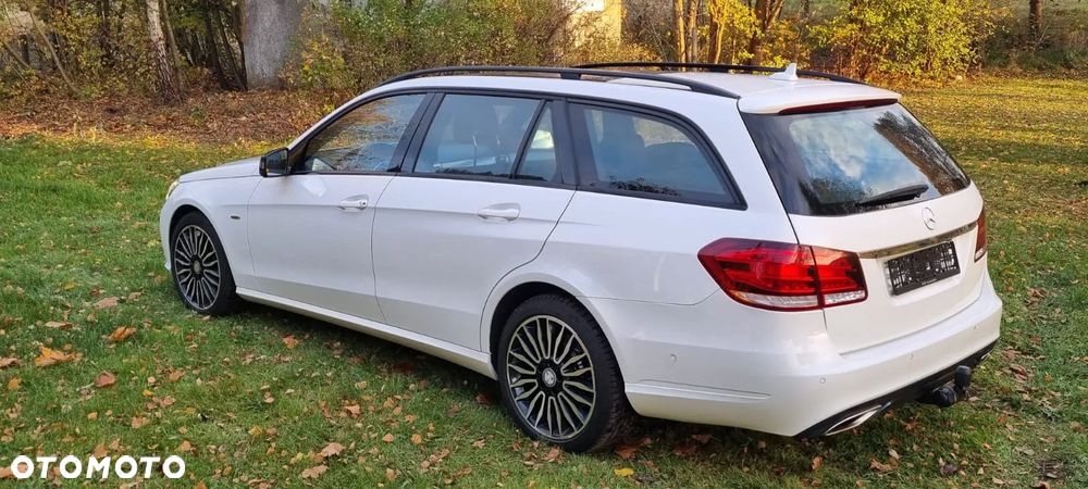 Mercedes-Benz Klasa E 250 T BlueTEC 4Matic 7G-TRONIC Edition - 4