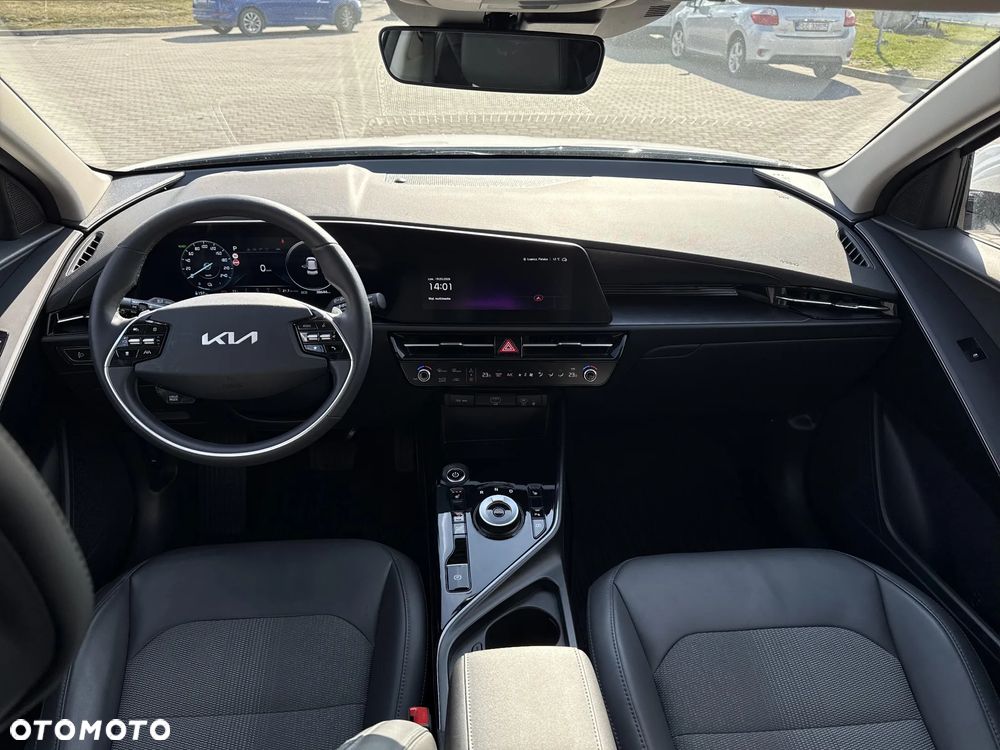 Kia Niro 64kWh L - 25