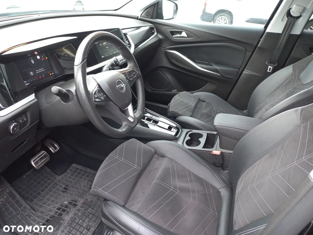 Opel Grandland 1.2 T GS S&S - 9