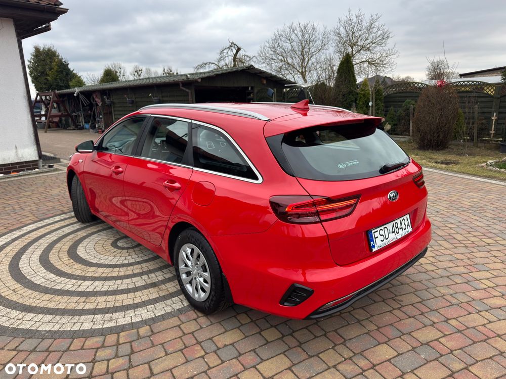 Kia Ceed - 4