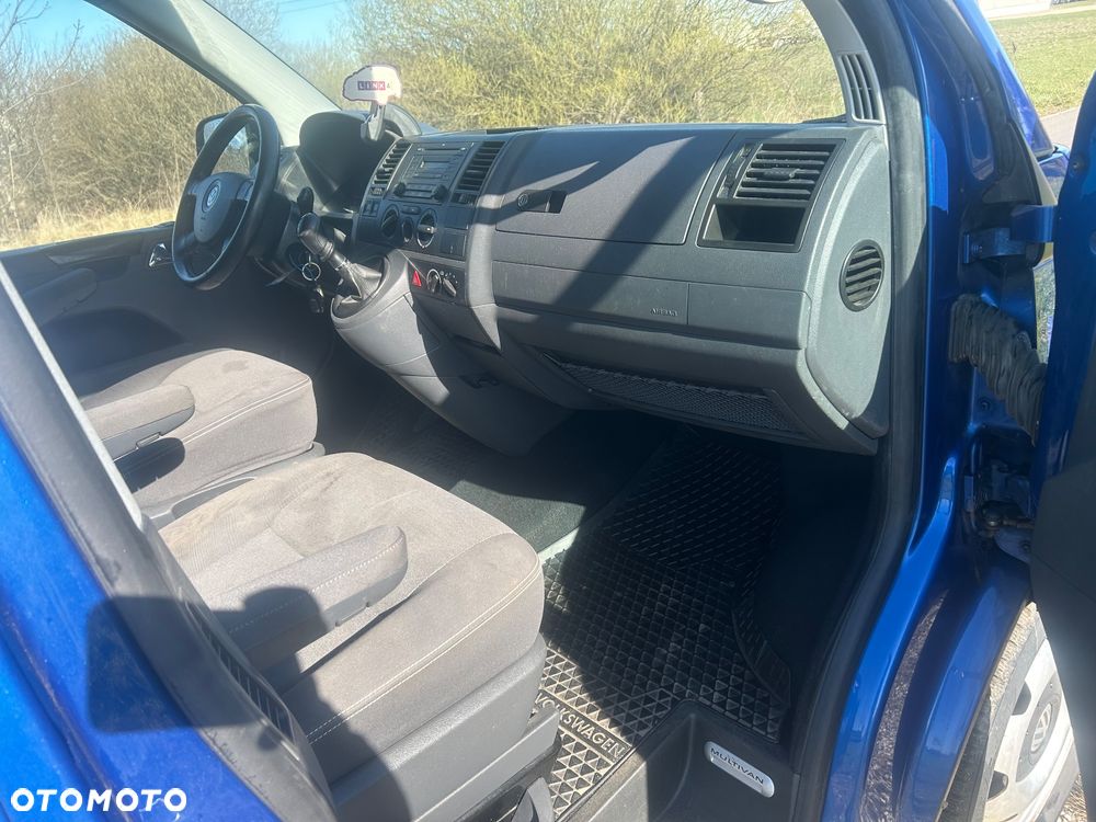 Volkswagen Multivan - 6