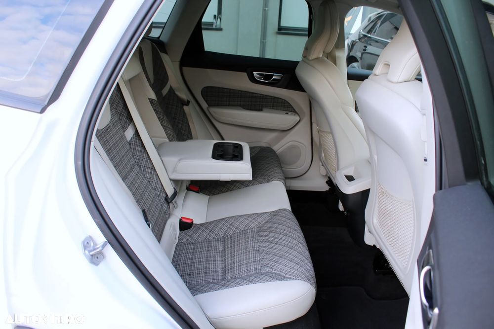 Volvo XC 60 D4 AWD Geartronic Inscription - 8