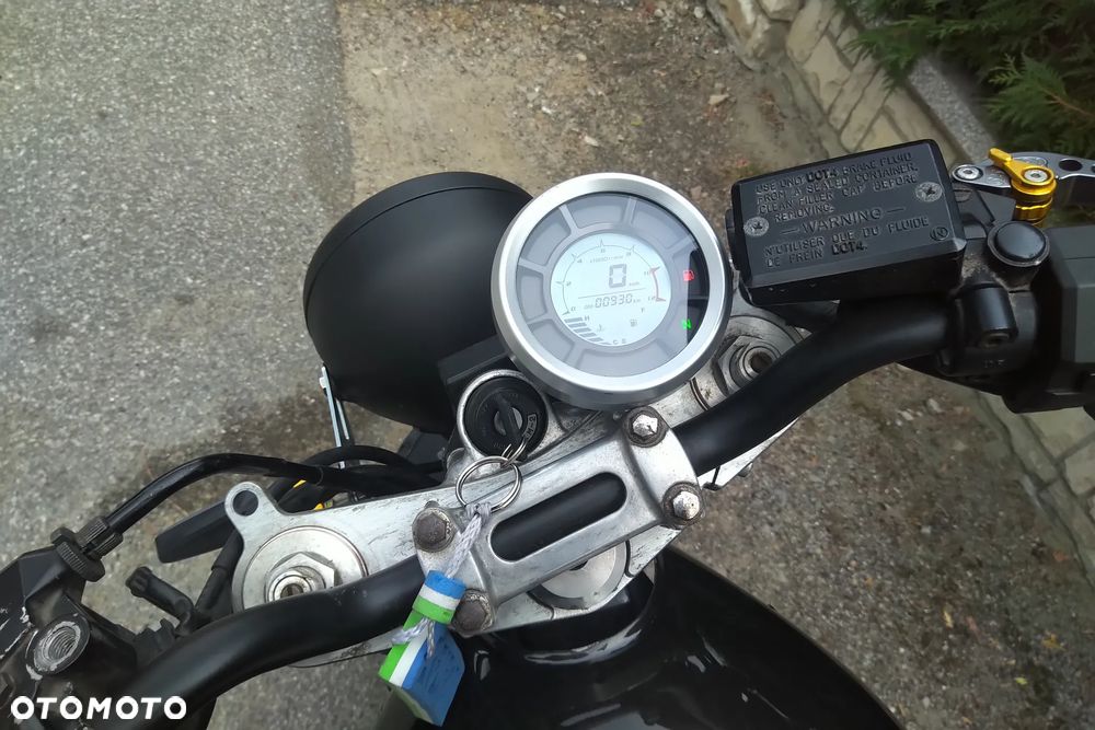 Kawasaki Zephyr - 2