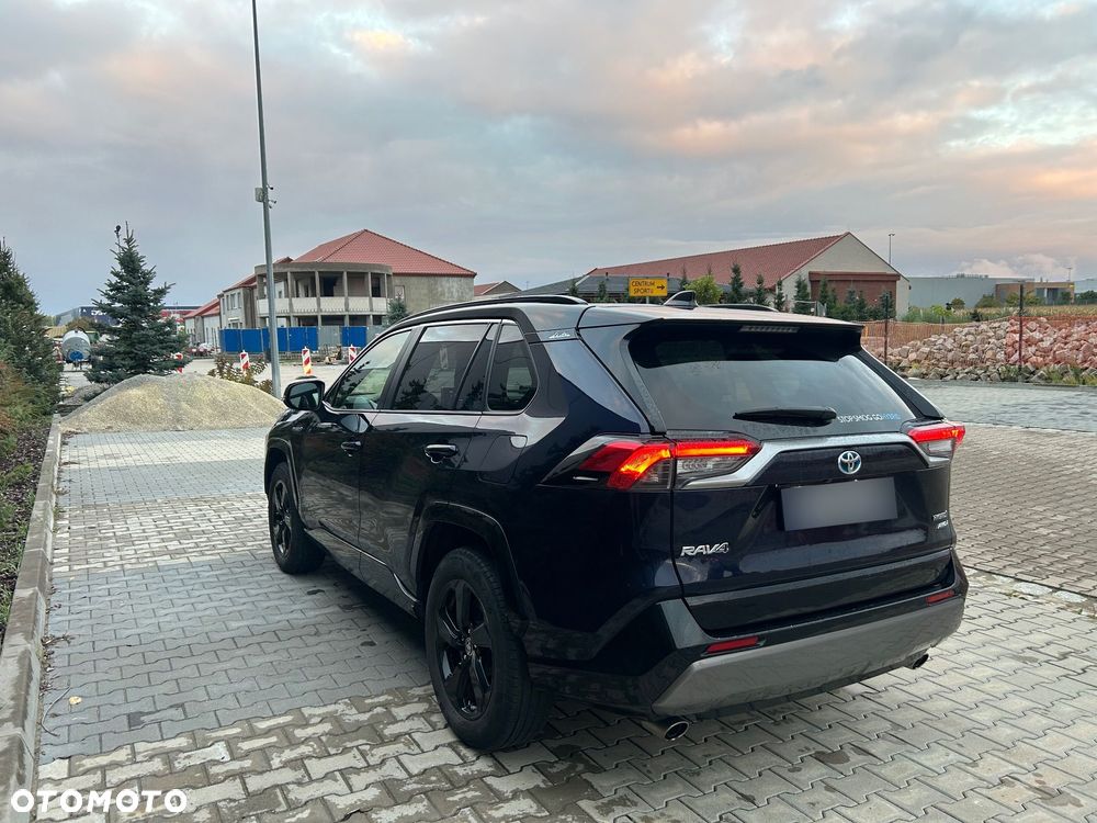 Toyota RAV4 - 6