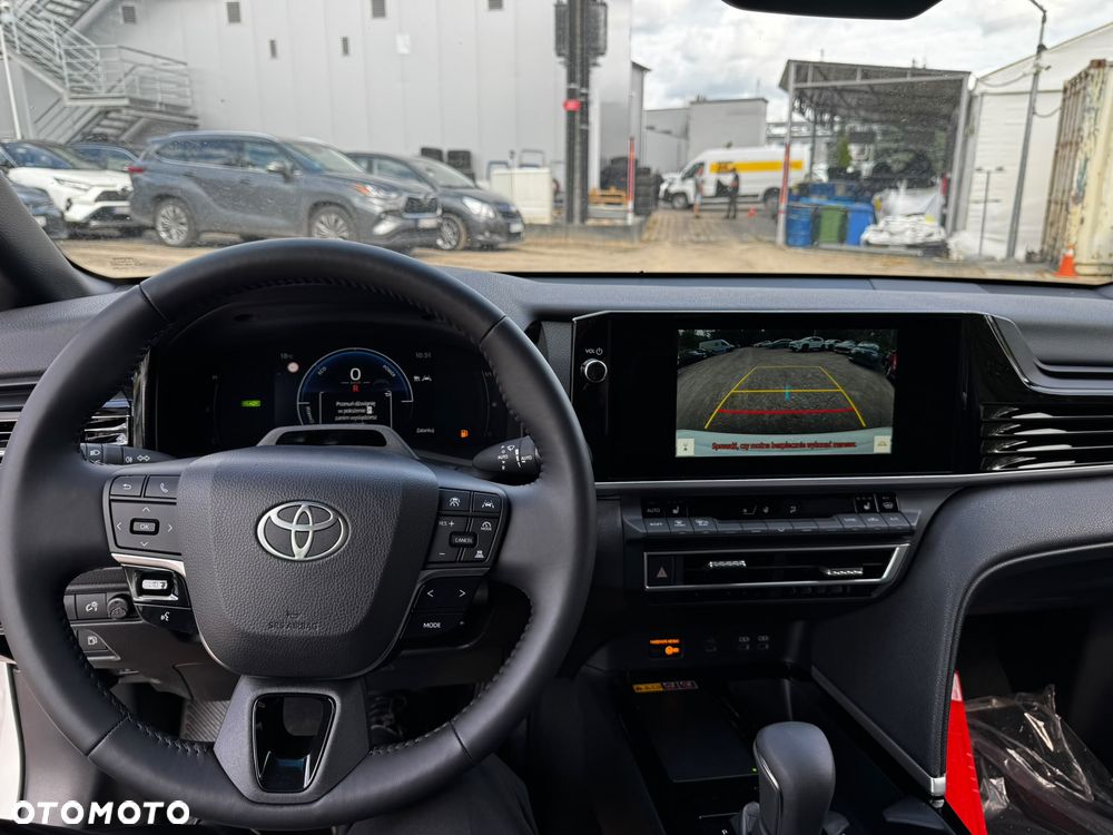 Toyota Camry 2.5 Hybrid Dynamic Force Comfort e-CVT - 10
