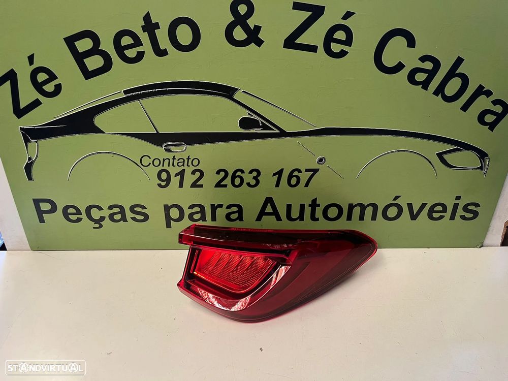 SEAT LEON 5F FAROLIM DIREITO - FT475 - 1