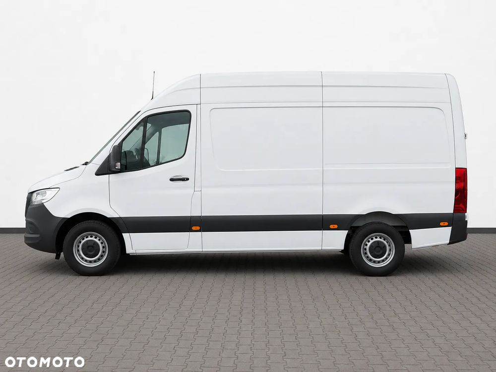 Mercedes-Benz Sprinter - 5