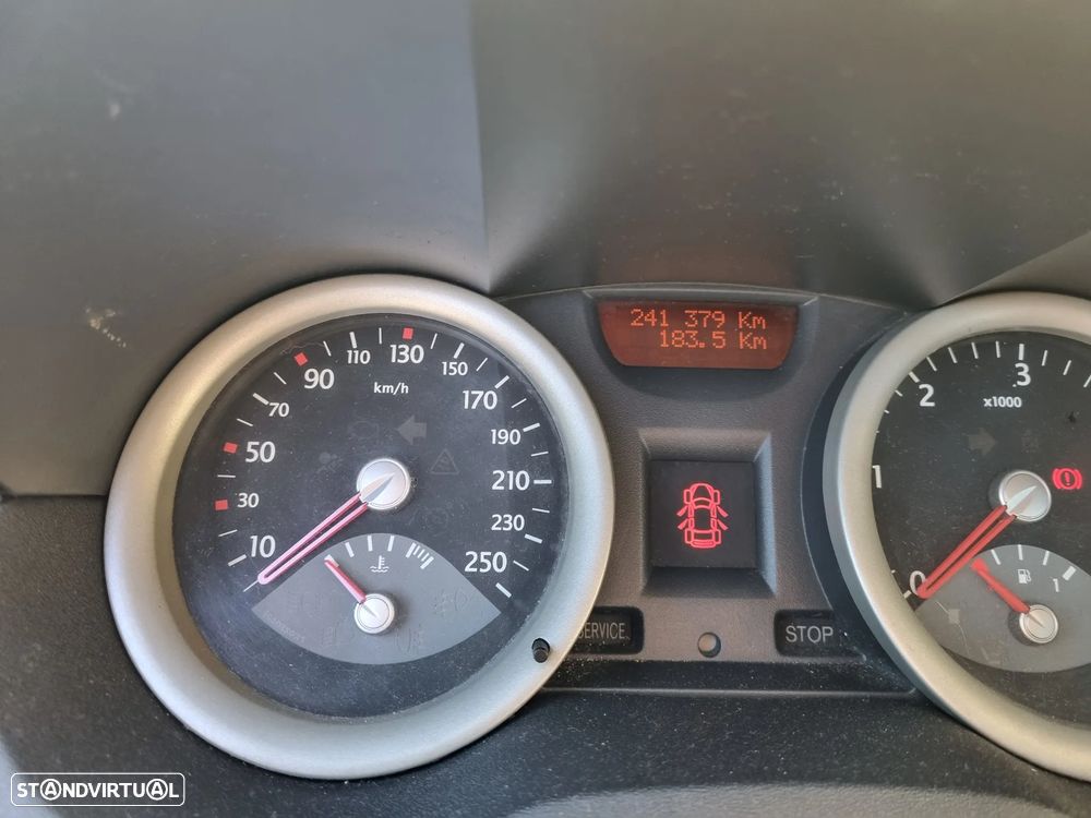 Renault Mégane Break 1.9 dTi Authentic - 6