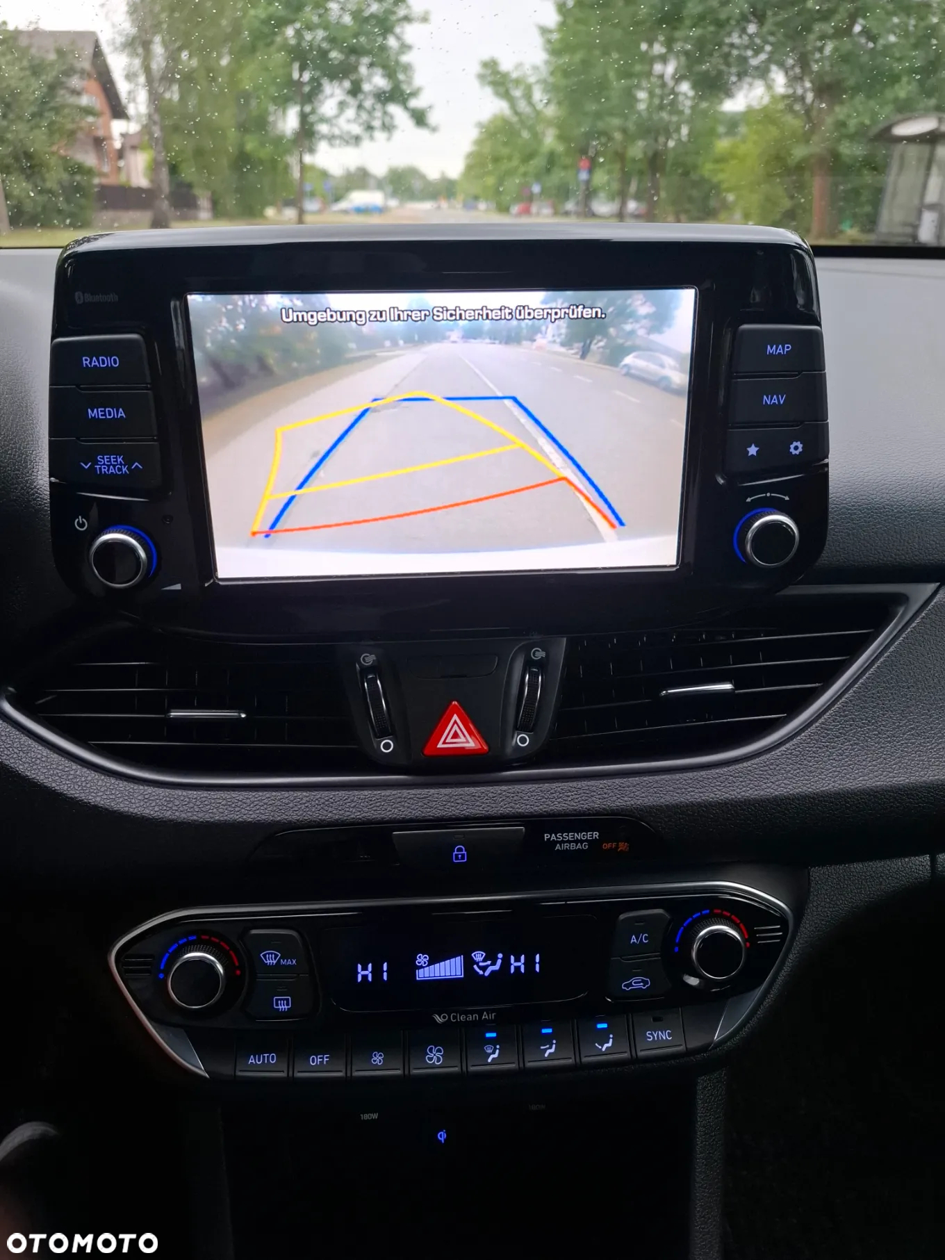Hyundai i30 1.6 CRDI Fifa World Cup Edition - 17