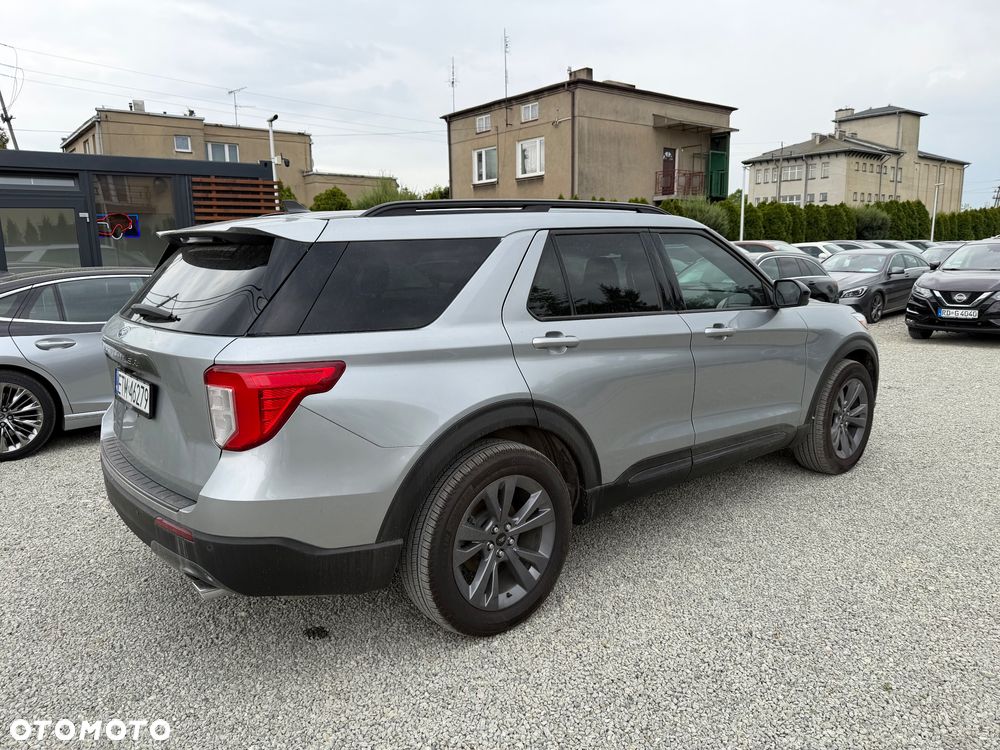 Ford Explorer - 21
