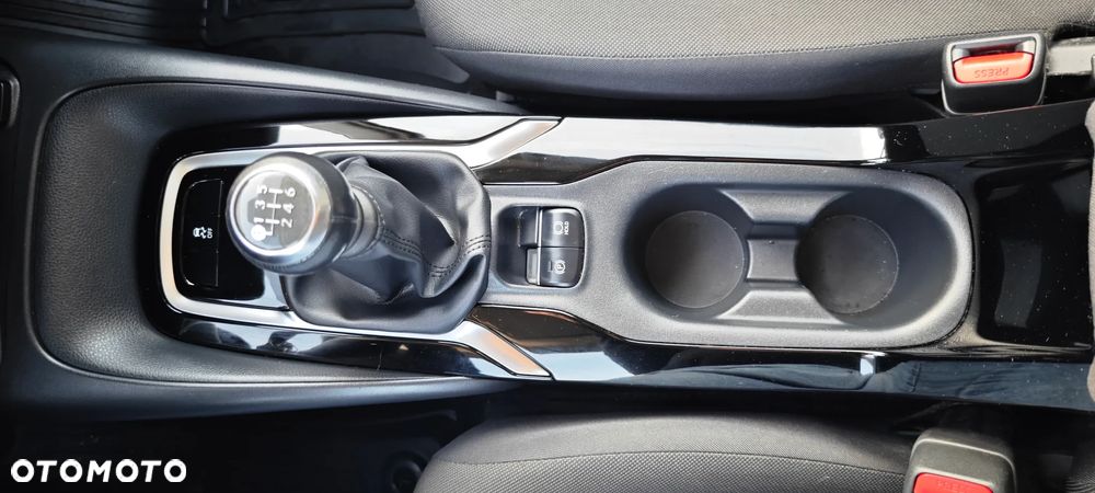 Toyota Corolla 1.6 Comfort - 11