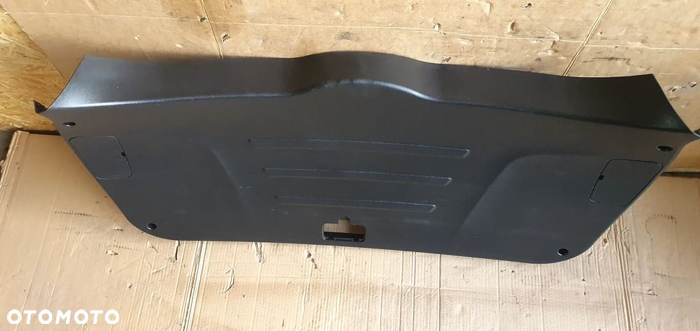 Tapicerka osłona klapy bagażnika Hyundai IX35 - 2