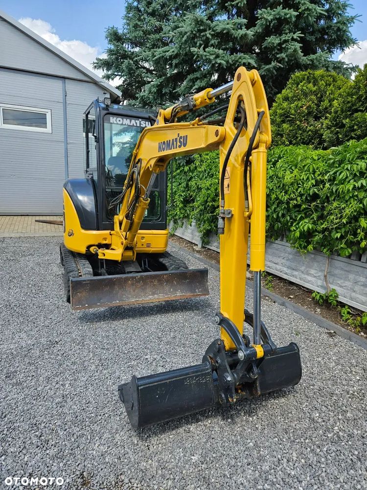 Komatsu PC30MR-2 - 4