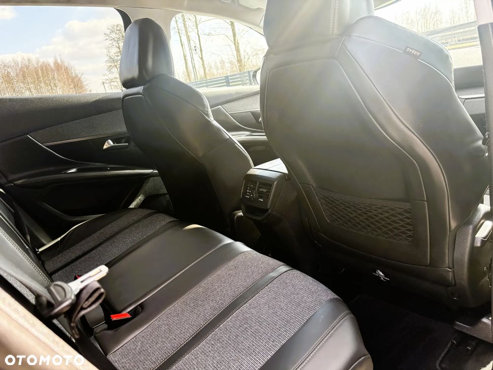 Peugeot 3008 THP 165 EAT6 Stop & Start Allure - 26