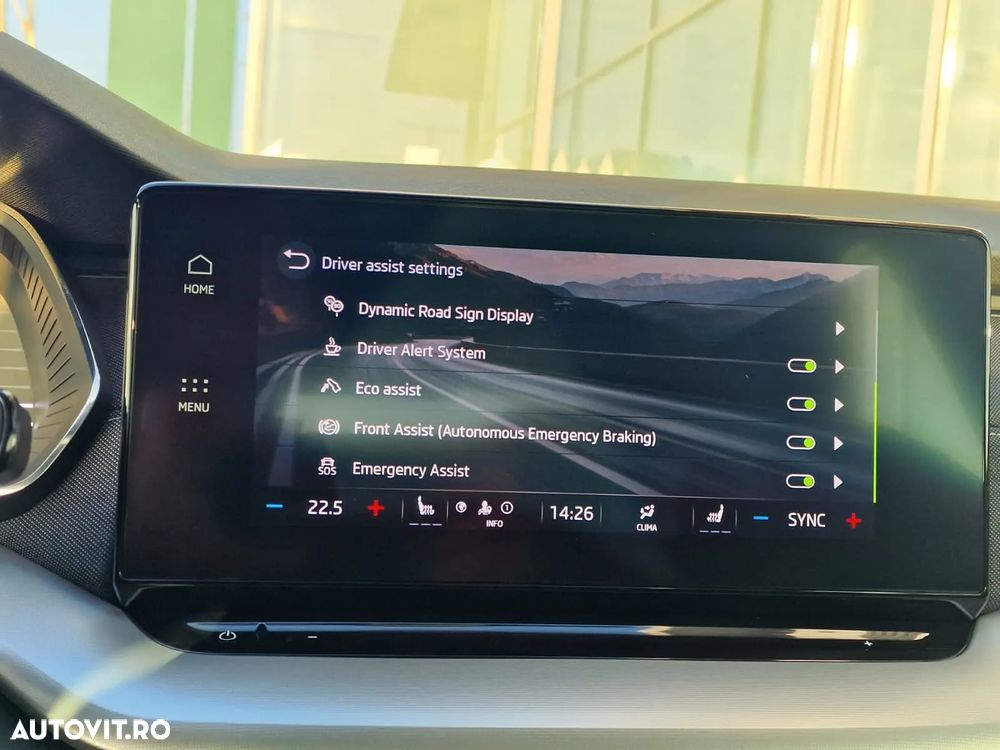 Skoda Octavia 2.0 TDI DSG Style - 23