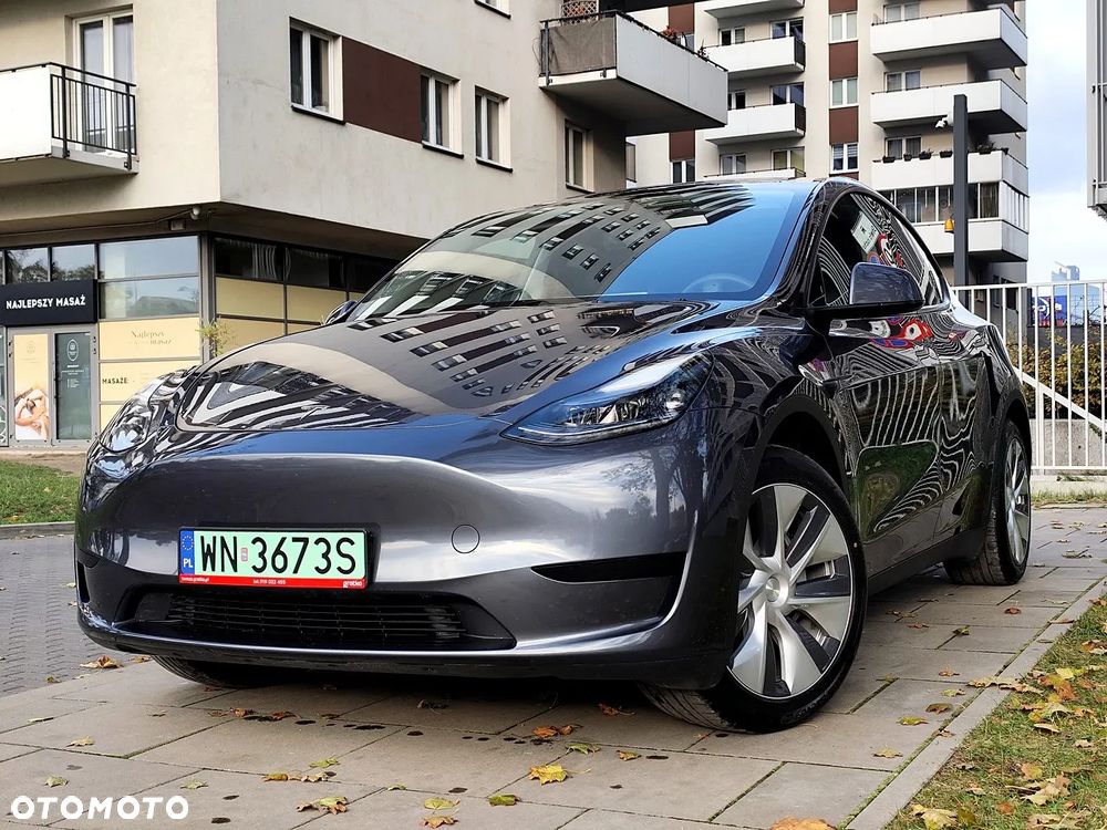 Tesla Y